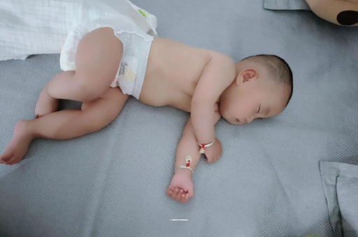 新沂宝宝口水多怎么回事
